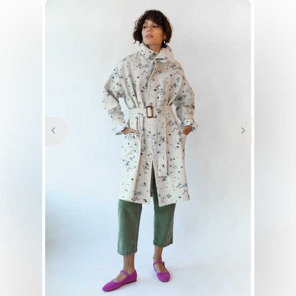 Caron Callahan Jackets & Blazers - Caron Callahan Cream and Navy Patterned Trench Coat